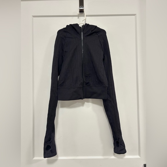 ALO Cable Knit Zip-Up in black XS - Picture 2 of 8